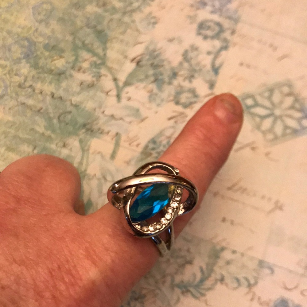 Costume jewelry ring